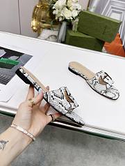 Gucci GG snake skin slippers - 3