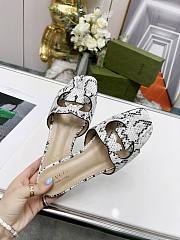 Gucci GG snake skin slippers - 2