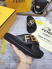 Fendi slippers 02 - 4