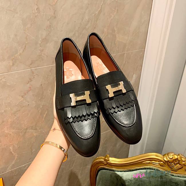 Hermes flats - 1