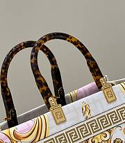 FENDI Sunshine Fendace Printed FF white leather shopper - 3