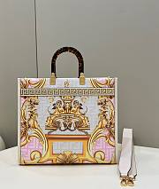 FENDI Sunshine Fendace Printed FF white leather shopper - 4