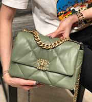 Chanel 19 large green flap bag  - 5