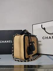 Chanel CC Filigree Vanity Case Bag Beige Grained Calfskin A93343 - 5