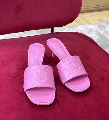 Louis Vuitton pink heel