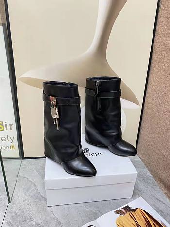 Givenchy short boots 
