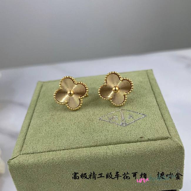 VCA gold earings - 1