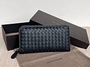 Bottega Veneta woven black leather long wallet - 4