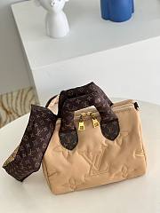 Louis Vuitton Speedy 25 Crossbody Brown Bag - 4