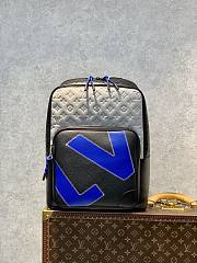 Louis Vuitton LV logo backpack - 1