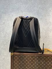 Louis Vuitton LV logo backpack - 3