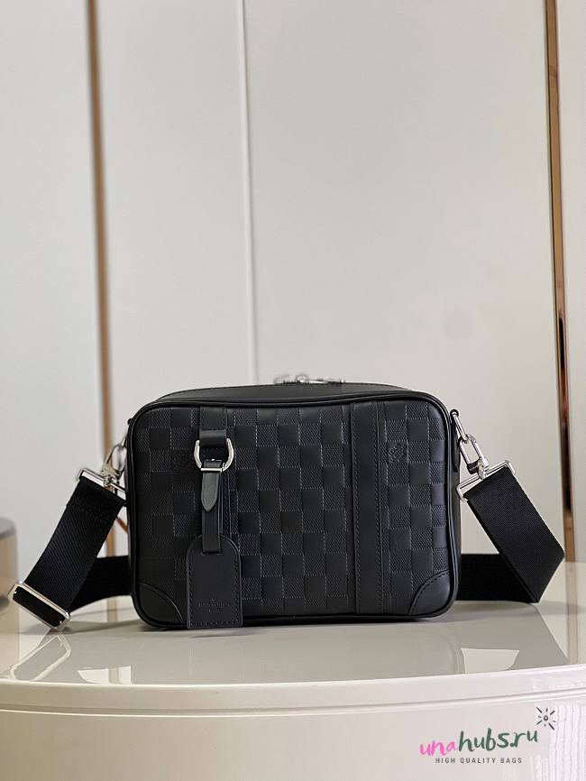 Louis Vuitton Sirius Messenger Men Small Bag  - 1