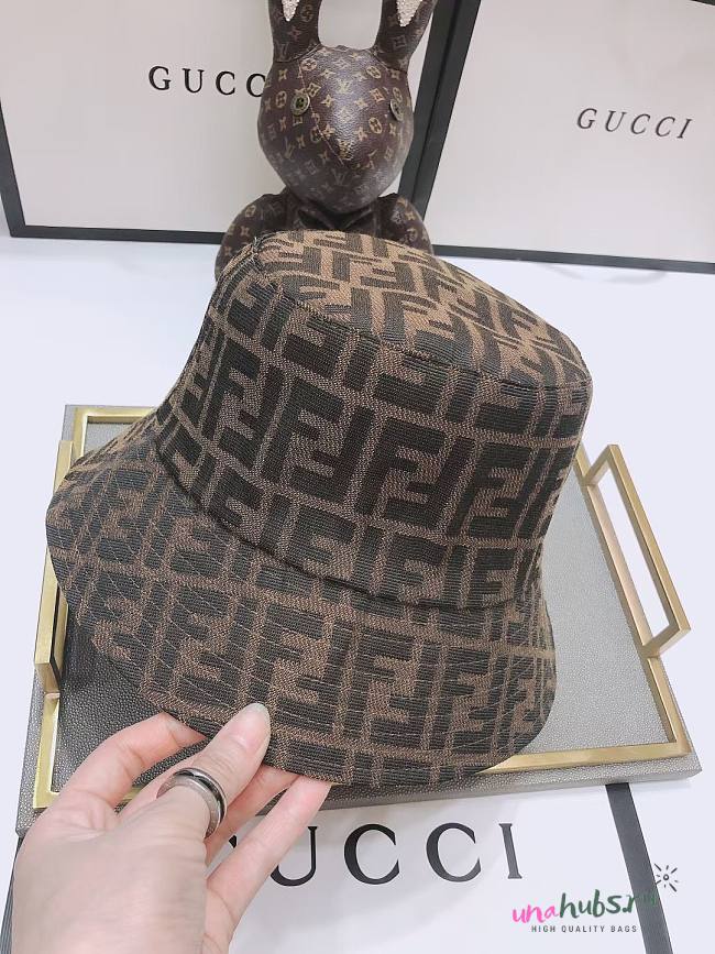 Fendi FF round hat  - 1