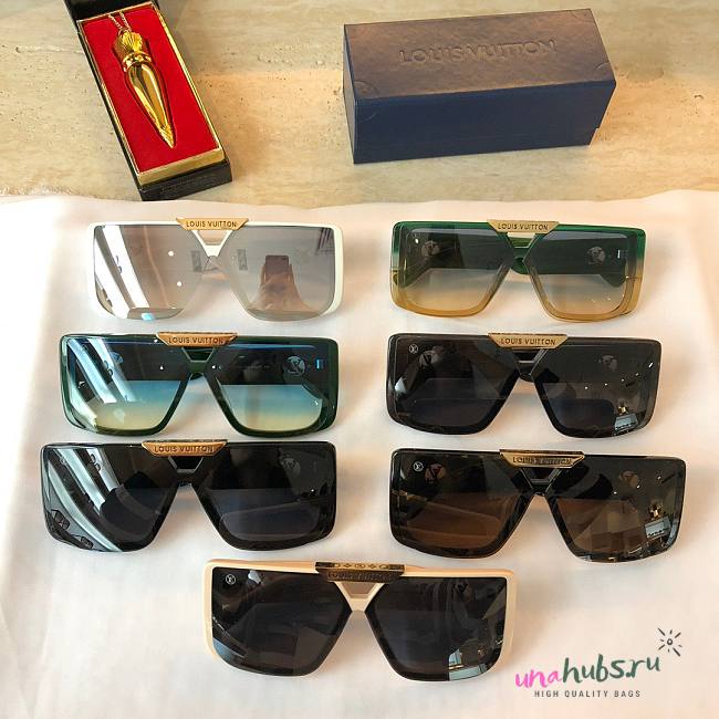 Louis Vuitton Sunglasses 03 - 1