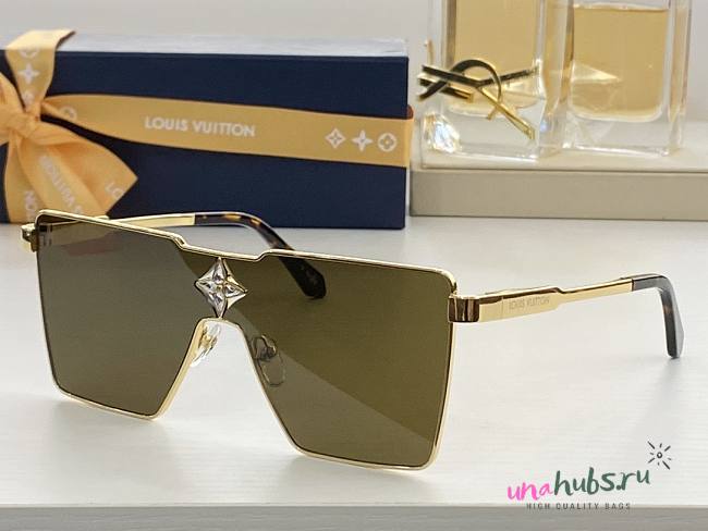 Louis Vuitton sunglasses 011 - 1