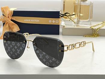 Louis Vuitton sunglasses 013