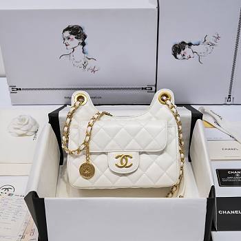 Chanel small shoulder bag in white leather