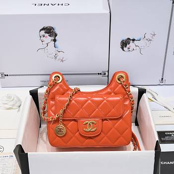 Chanel small shoulder bag in orange leather