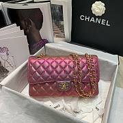 Chanel iridescent purple flap bag 25cm - 1