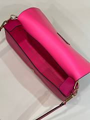 FENDI Baguette large pink leather bag  - 3