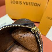 Louis Vuitton key pouch  - 4