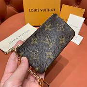 Louis Vuitton key pouch  - 6