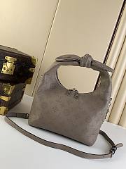 Louis Vuitton Why Knot MM Beige Bag - 3