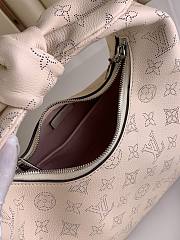  Louis Vuitton Why Knot MM Cream Bag - 6