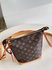 Louis Vuitton Hobo Cruiser PM Bag - 2