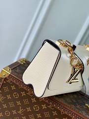 Louis Vuitton Twist MM White Handbag - 2