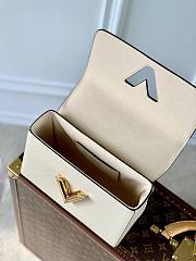 Louis Vuitton Twist MM White Handbag - 4