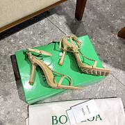 Bottega Veneta beige heels - 3