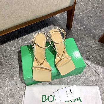 Bottega Veneta beige heels