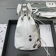 Balenciaga white medium bucket - 5