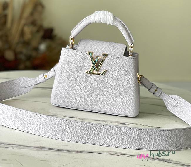 Louis Vuitton Capucines Mini White Bag - 1