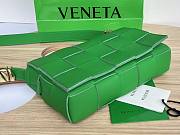 Bottega Veneta Cassette green grained leather bag - 5