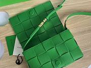 Bottega Veneta Cassette green grained leather bag - 3