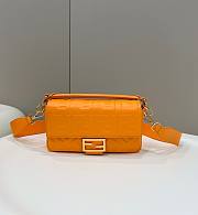 Fendi Baguette orange leather bag 26cm - 1