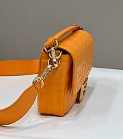 Fendi Baguette orange leather bag 26cm - 6