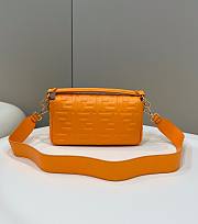 Fendi Baguette orange leather bag 26cm - 5