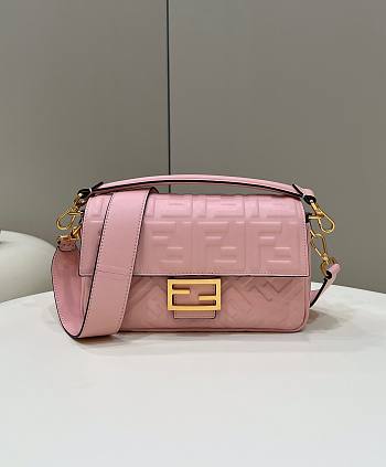 Fendi Baguette pink leather bag 26cm