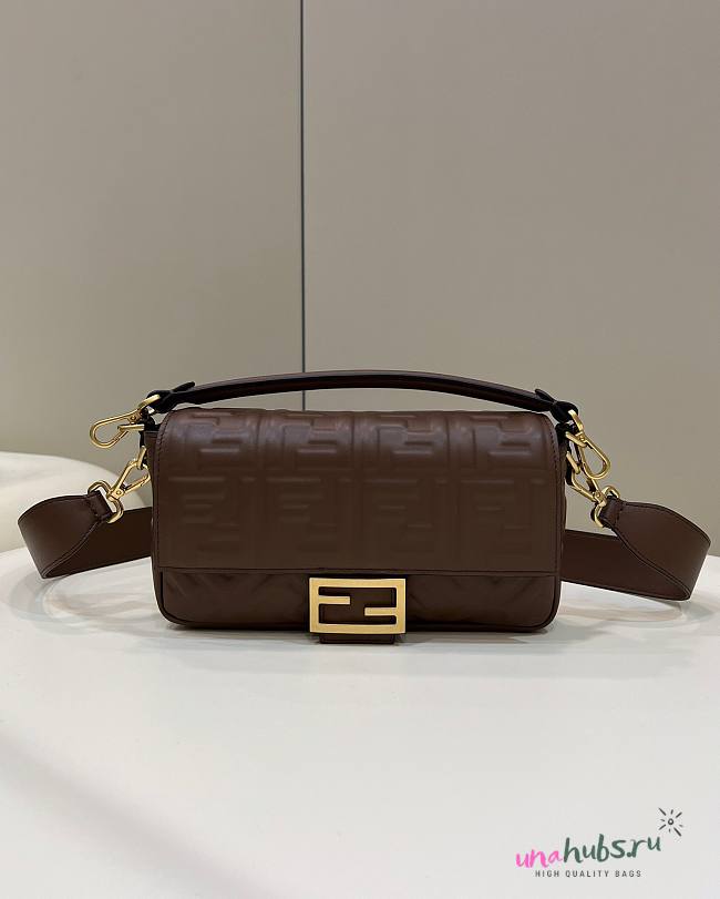 Fendi Baguette dark brown leather bag 26cm - 1