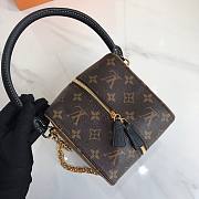 Louis Vuitton Monogram Square Bag - 3