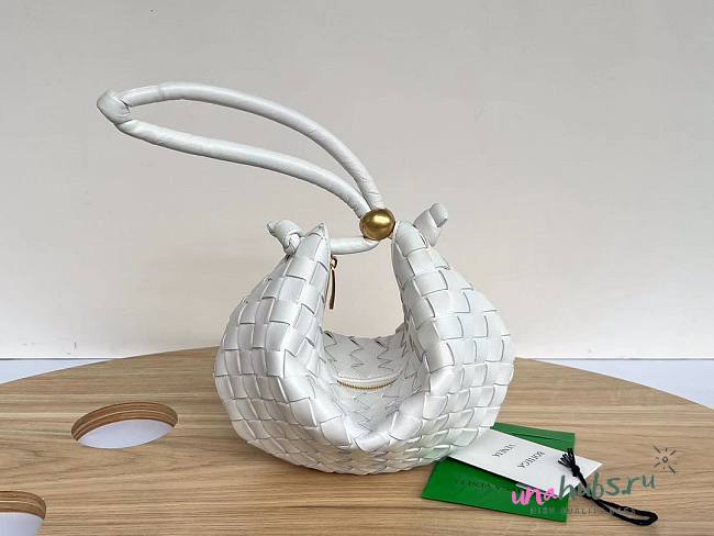 Bottega Veneta Turn Medium White Intrecciato Leather Bag - 1