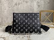 Louis Vuitton coussin black PM M57791  - 3