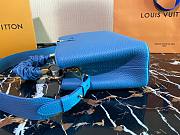 Louis Vuitton Capucines MM Blue Bag - 3