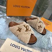 Louis Vuitton Fur brown leather slippers - 5