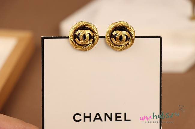 Chanel earings 005 - 1