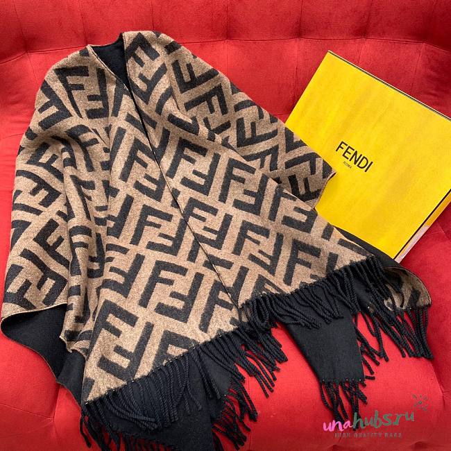 Fendi scarf wear 02 - 1