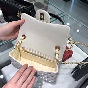 Chanel lampskin white leather 20cm bag in gold/ silver - 4